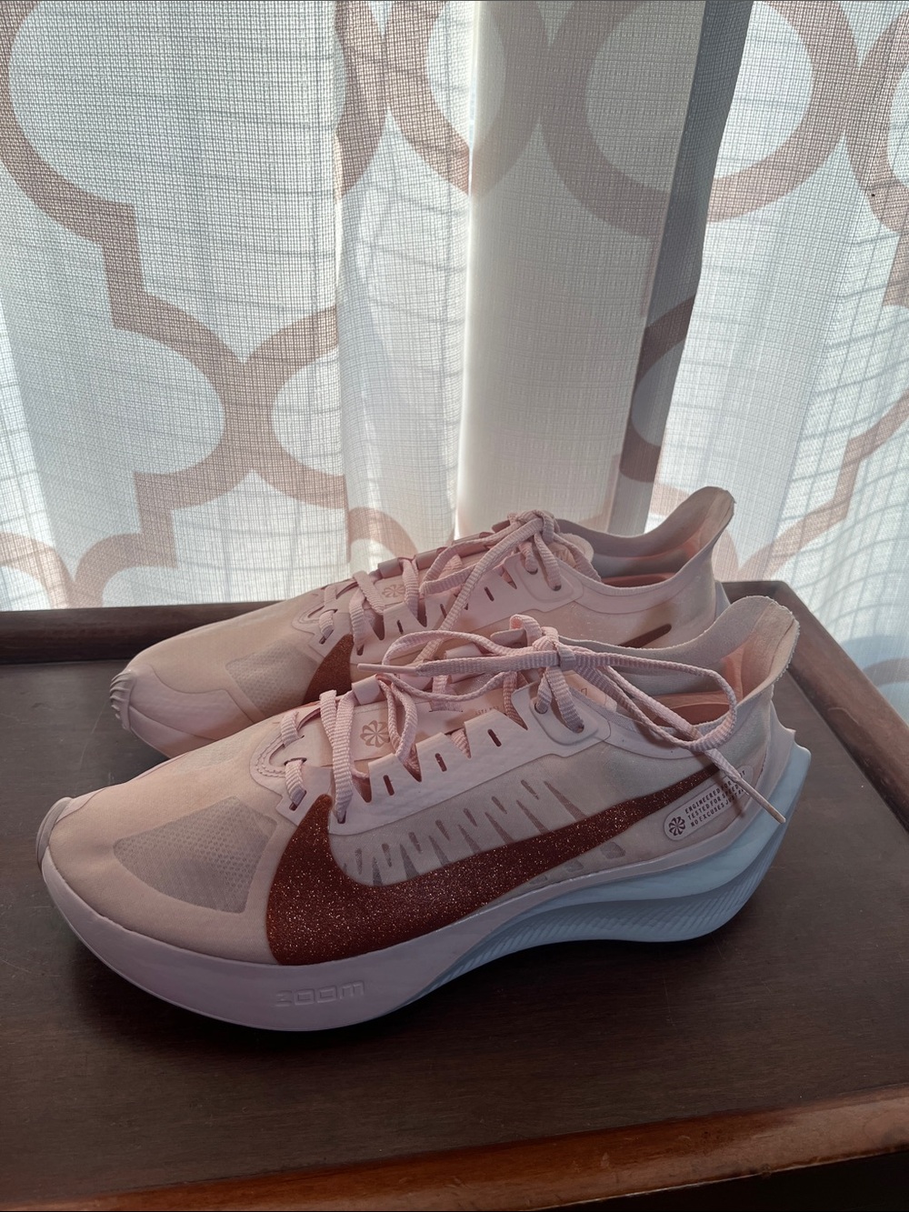 NWOT Nike Zoom Gravity Shoes Size 8